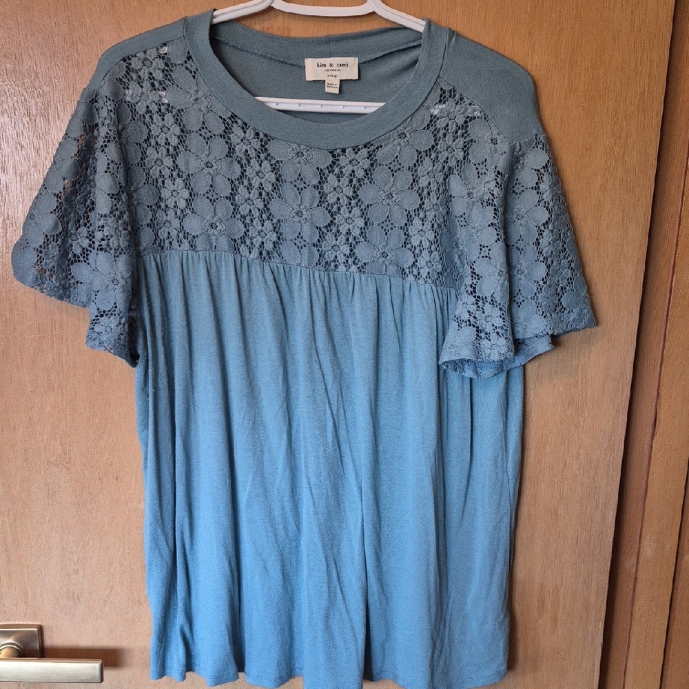 Kim & Cami Teal Blue Floral Lace Yoke Short Sleeve Top